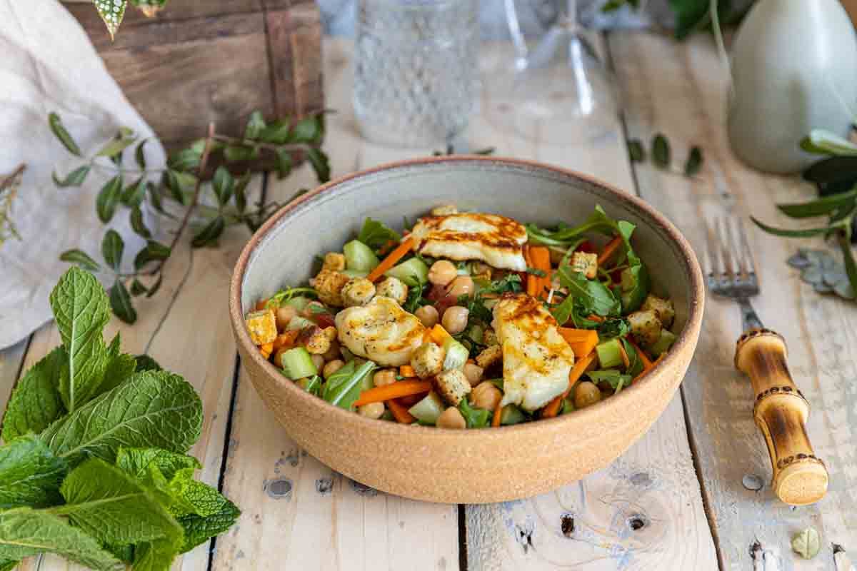Salade de pois chiche méditerranéenne : une délicieuse option estivale