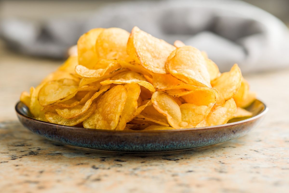 Les meilleures chips pour vos apéritifs : un choix sain à découvrir
