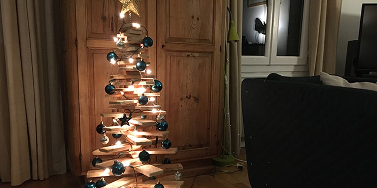 Fabriquer un sapin de Noël en bois de palette : le guide pratique