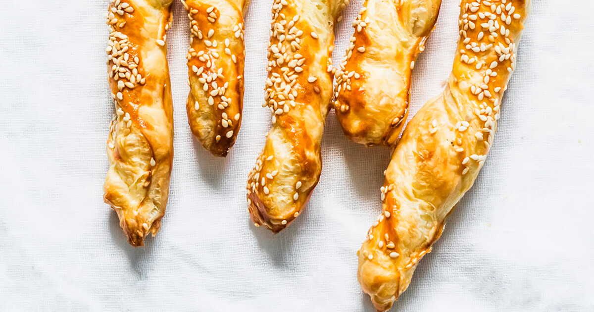 Des bâtonnets de halloumi feuilleté pour un apéro de fêtes inoubliable