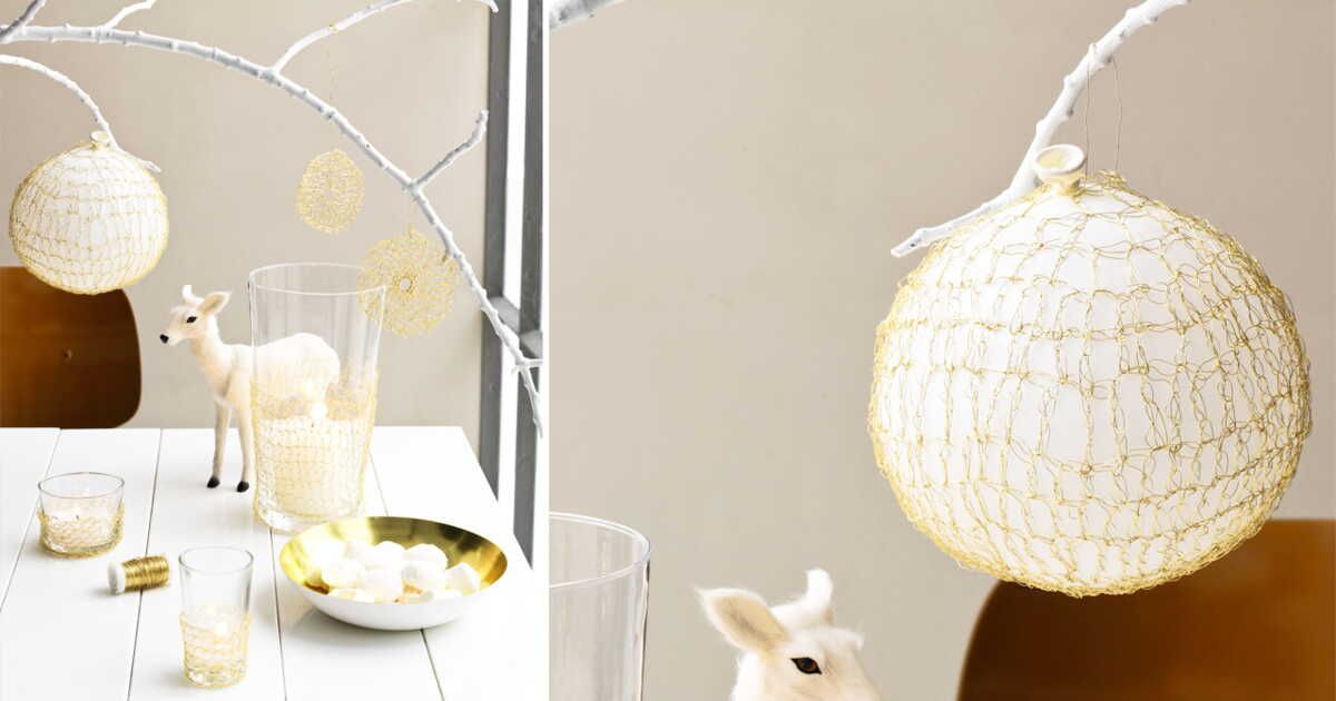 L'art de la décoration de Noël : adoptez le charme du ballon en résille de laiton