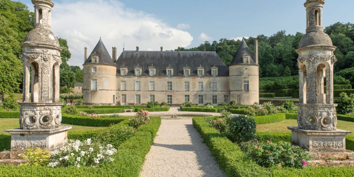 Le jardin à la française du château de Bussy-Rabutin : un enchantement bourguignon