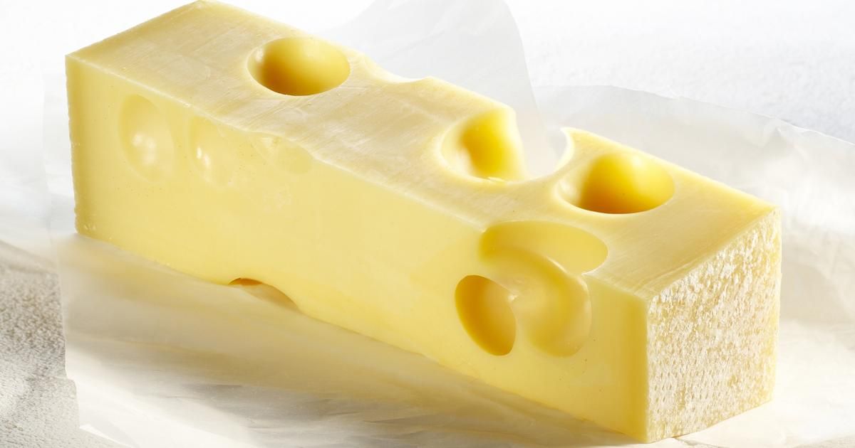 Les mystères de l'emmental : pourquoi ce fromage a-t-il des trous ?