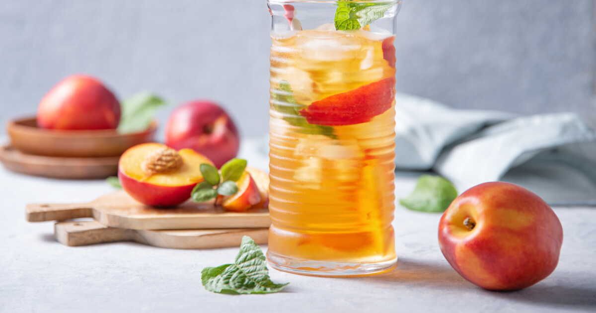 Ice tea maison à la nectarine et vanille : une fraîcheur inégalée