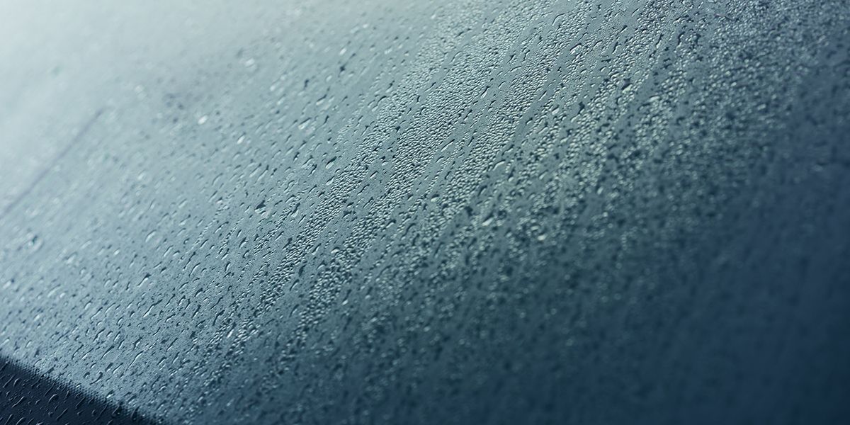 buée sur le pare-brise : 9 astuces incontournables pour une conduite sans encombre