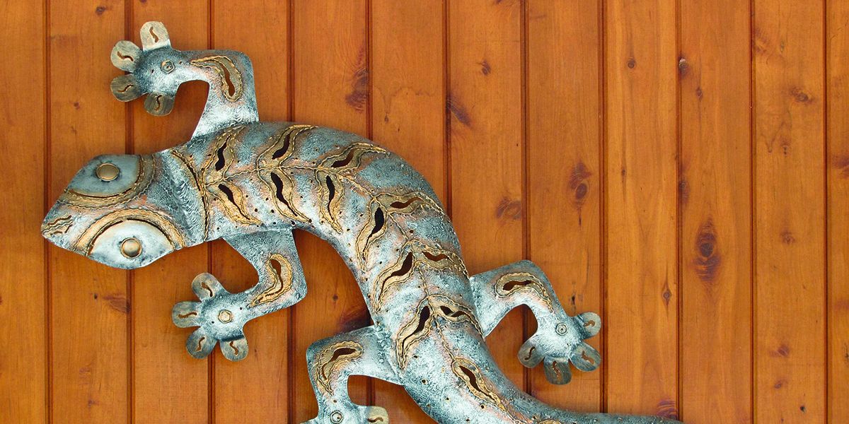 Coller du métal sur du bois : les secrets d'une union réussie