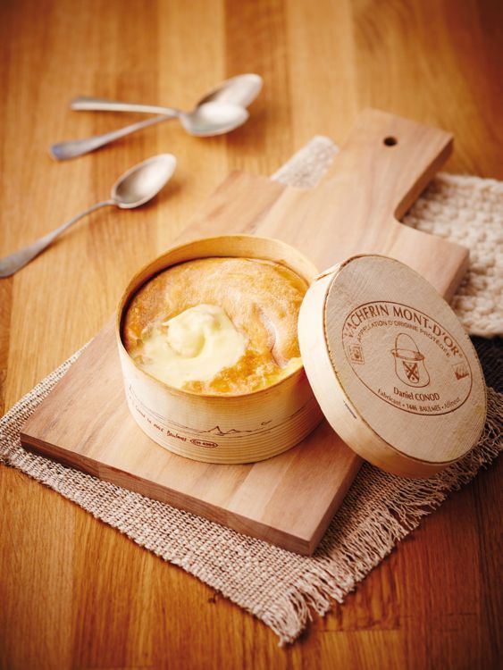 Le vacherin mont d'or rôti, un délice à partager