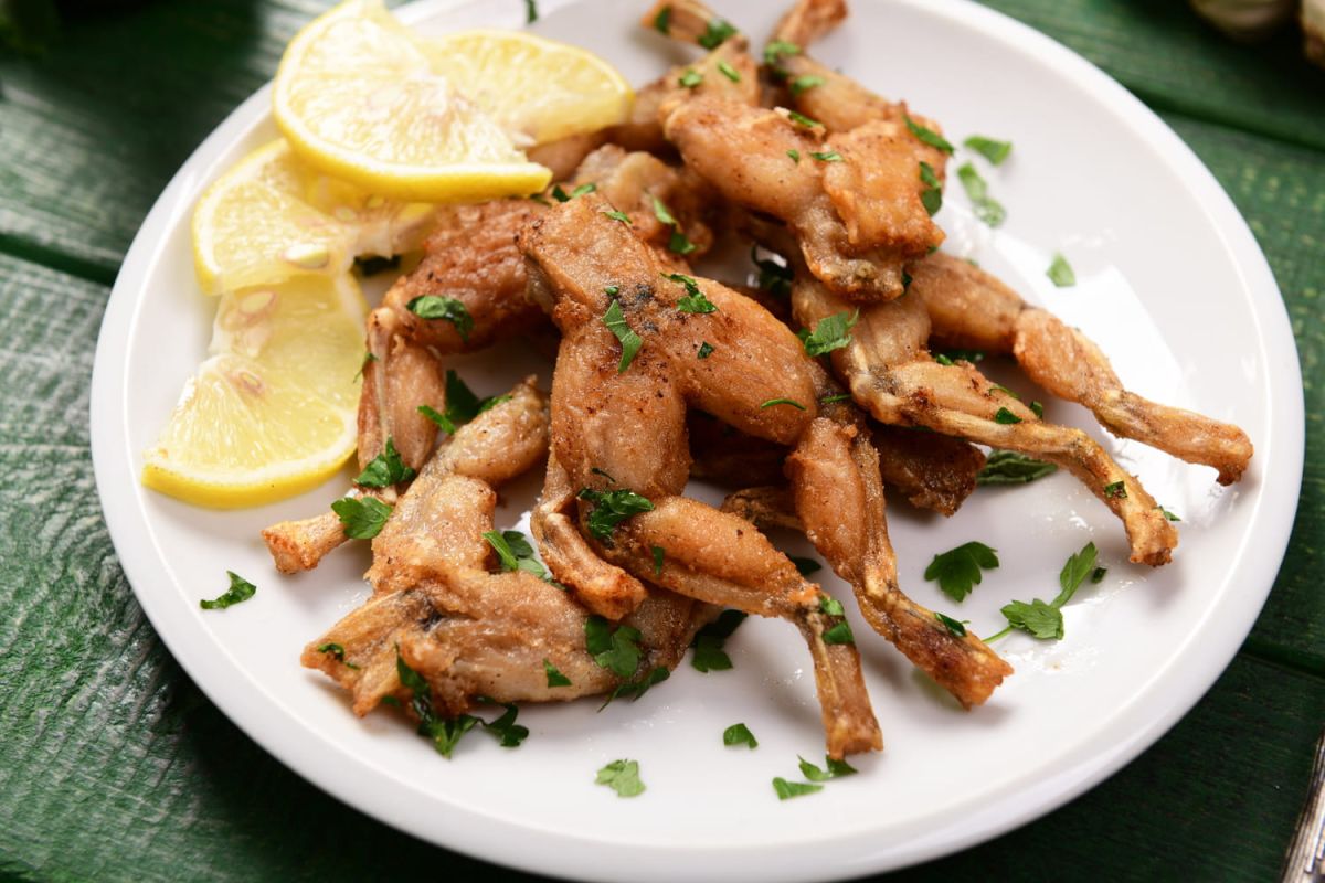 Découvrez la recette irrésistible des cuisses de grenouilles de Cyril Lignac