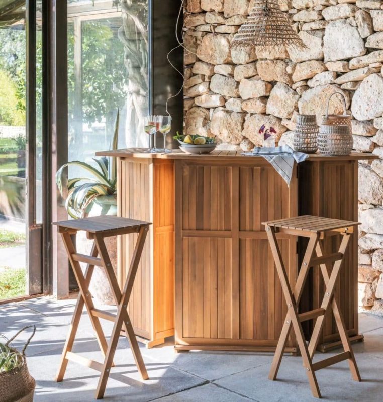 Redécouvrez l'été avec ce set bar en acacia à prix réduit chez Alinéa