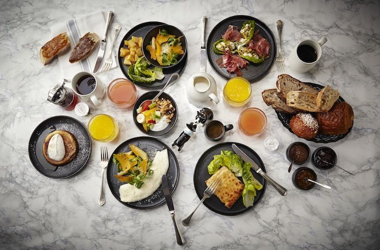 Brunch dominical et saveurs raffinées : Cyril Lignac ouvre Aux Prés