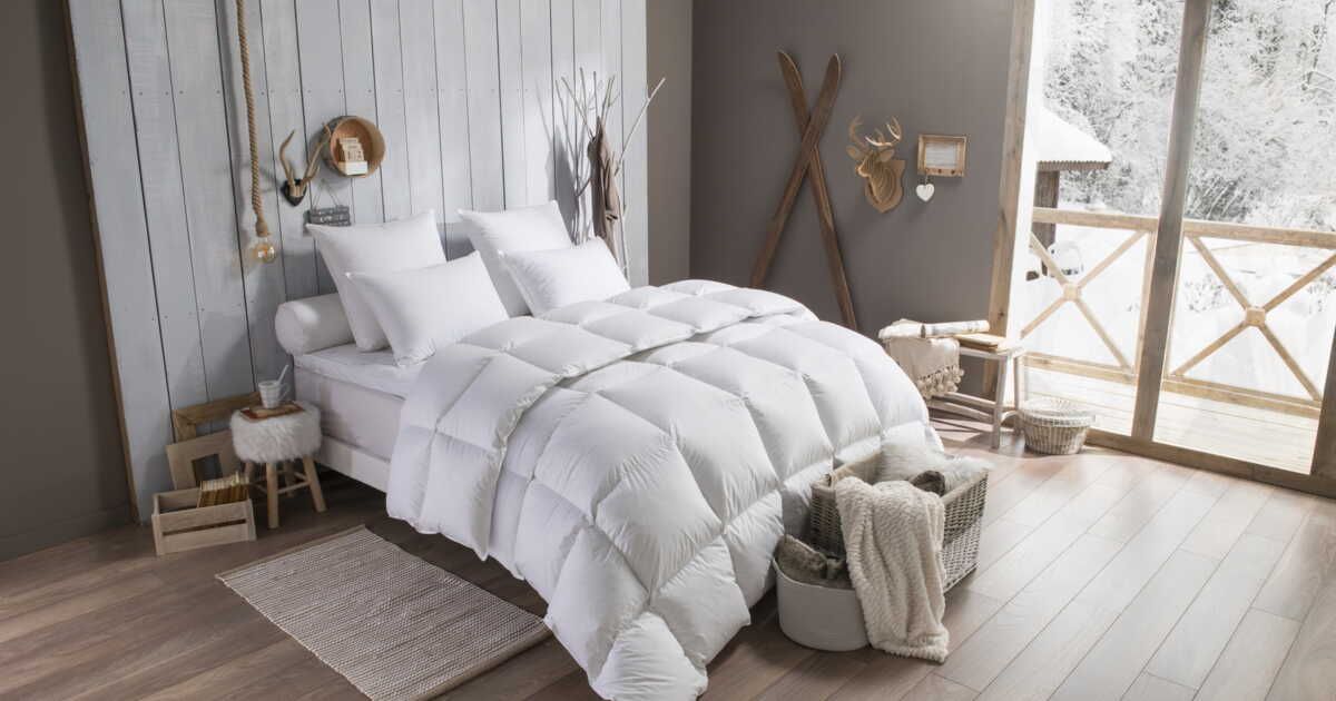 Comment choisir la couette idéale : duvet, laine ou polyester ?