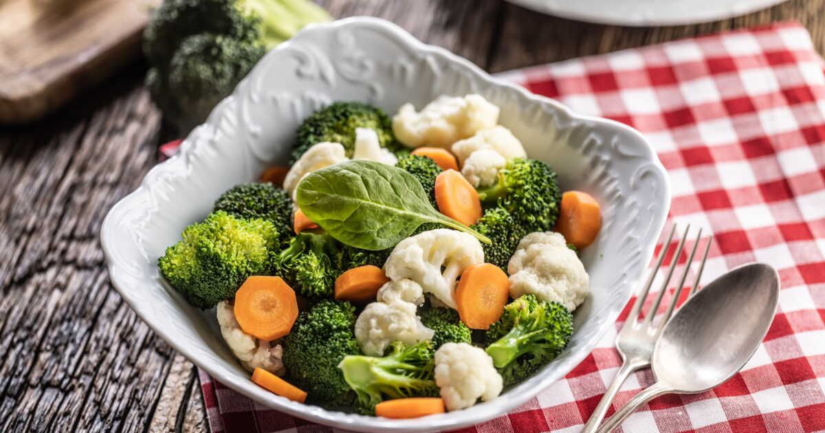 Cuire des légumes à la vapeur sans cuiseur : 3 astuces simples