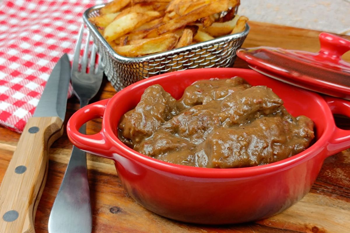 Découvrez la carbonade flamande simplifiée par Laurent Mariotte